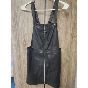 Black pleather H&M divided Size 4 NEW WITH TAG